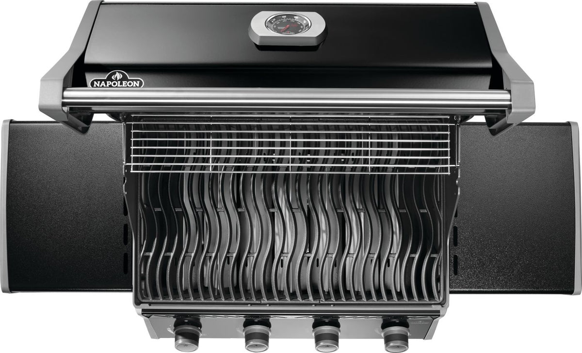 Napoleon - Rogue 525 - Black w/ Stainless Steel Grates