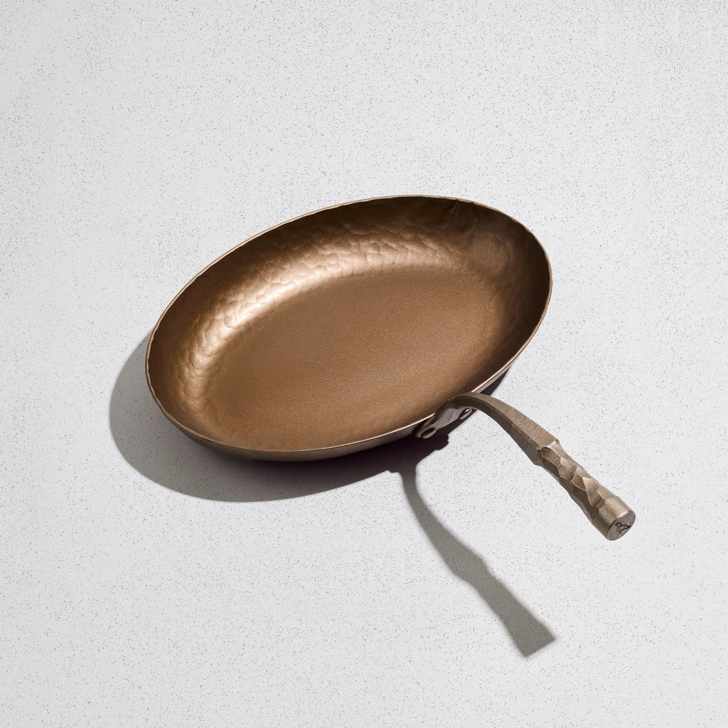 Smithey Ironware - Carbon Steel - Fish Skillet