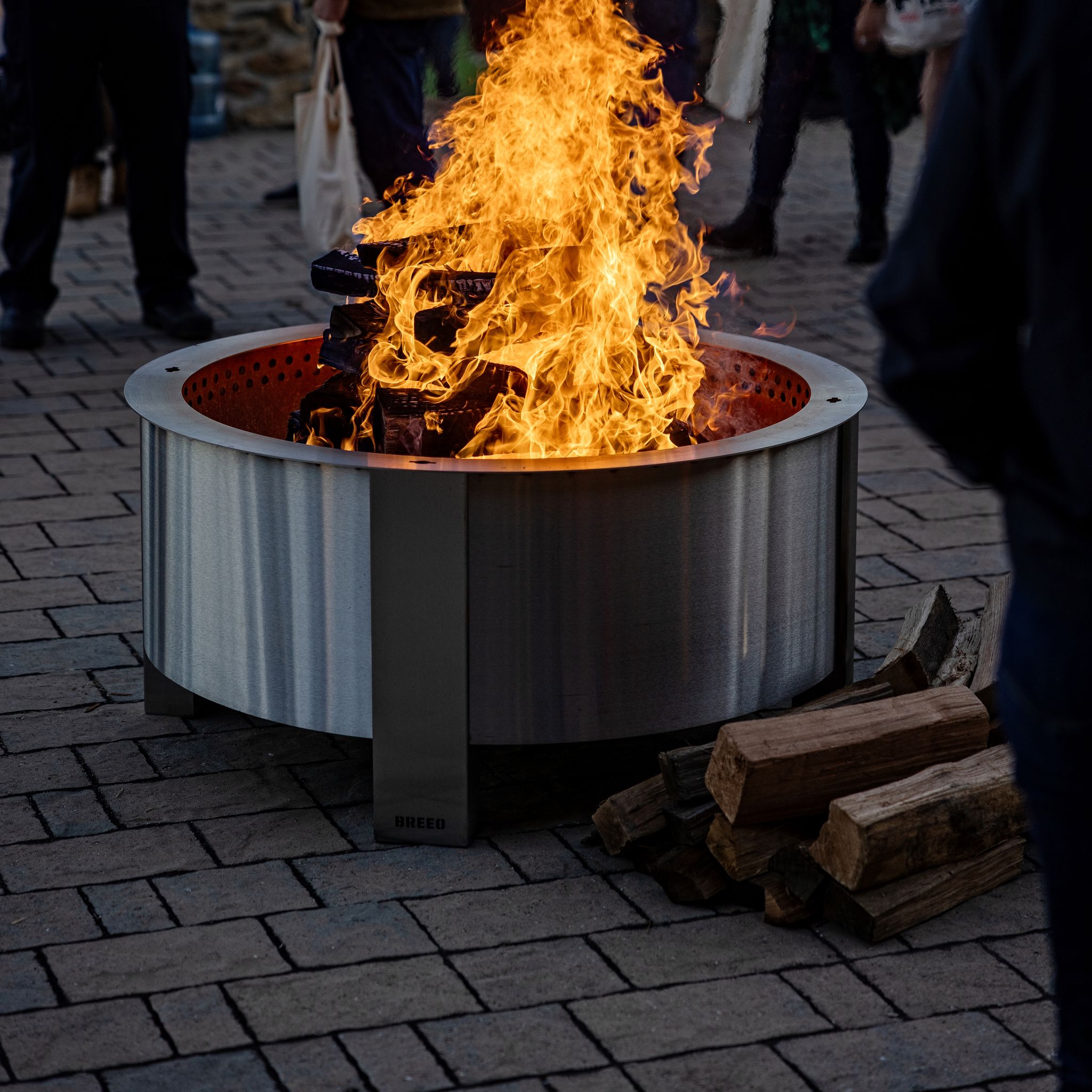 Breeo - X Series 42" Smokeless Fire Pit