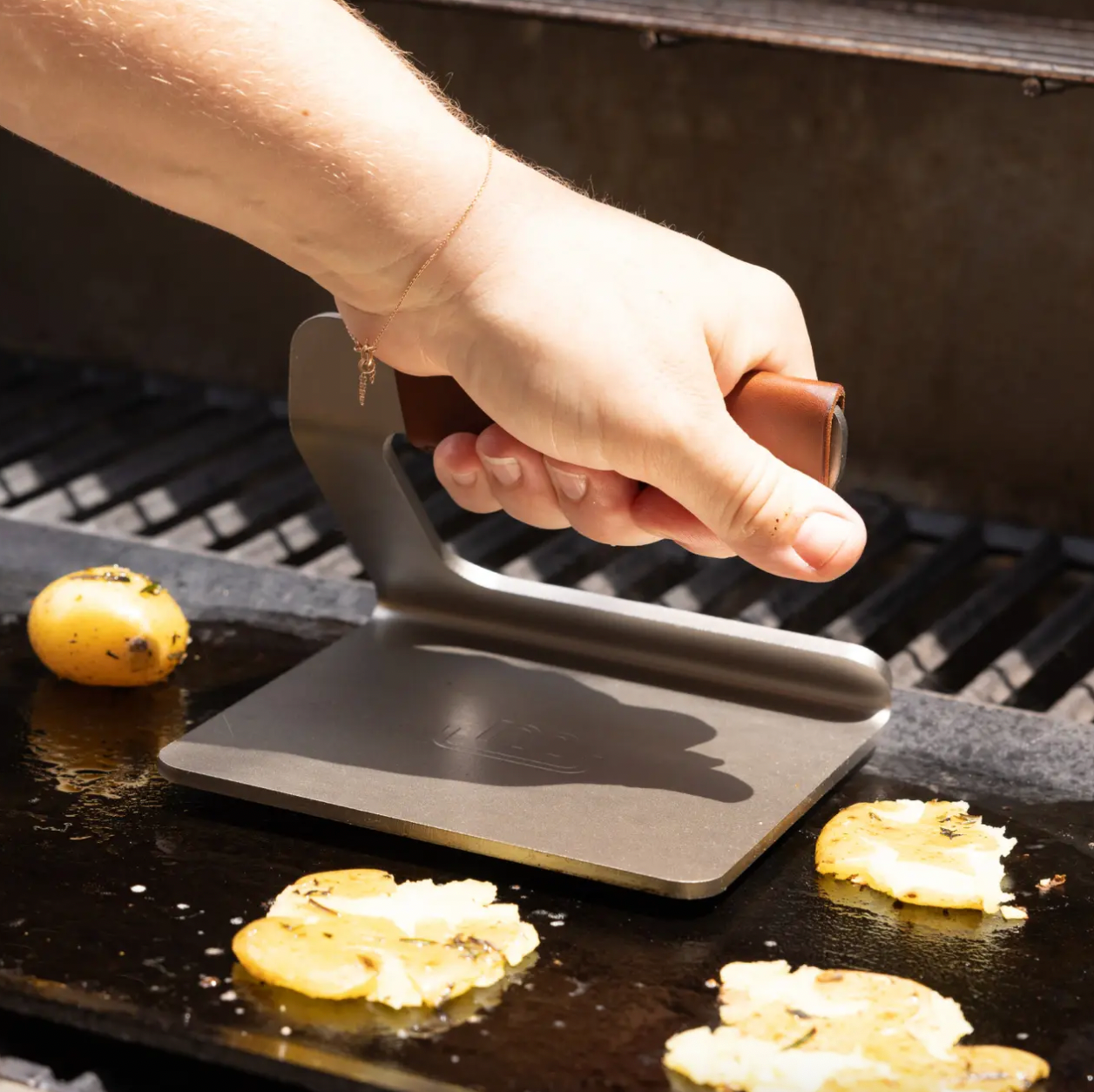 Made In - Grill Press