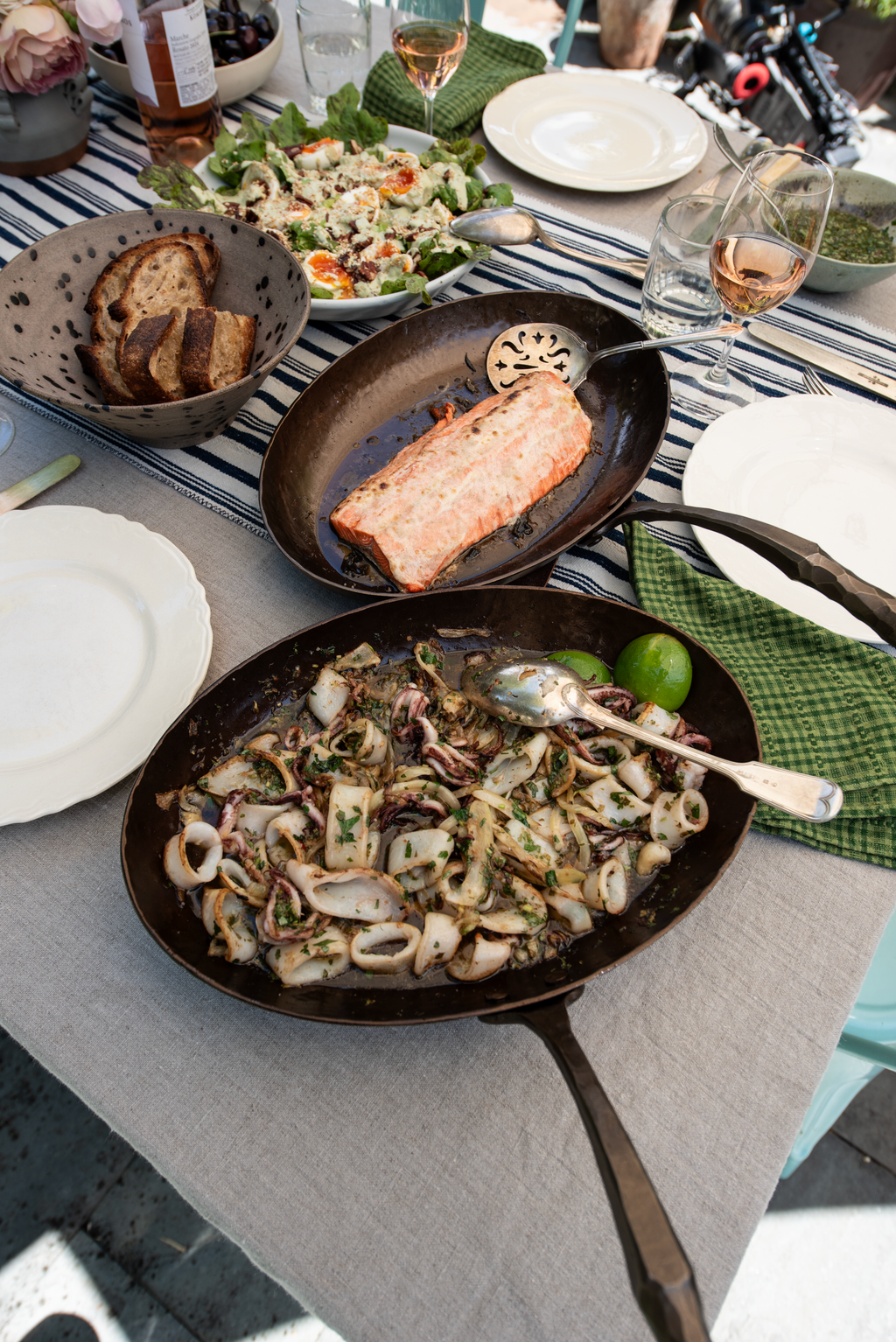 Smithey Ironware - Carbon Steel - Fish Skillet